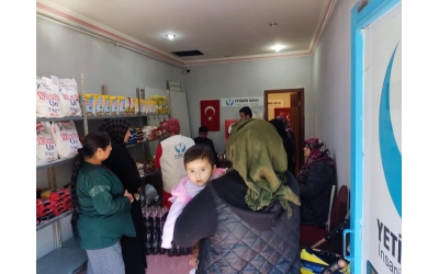 İhtiyaç Sahibi 500 Aileye Gıda Dağıtımı